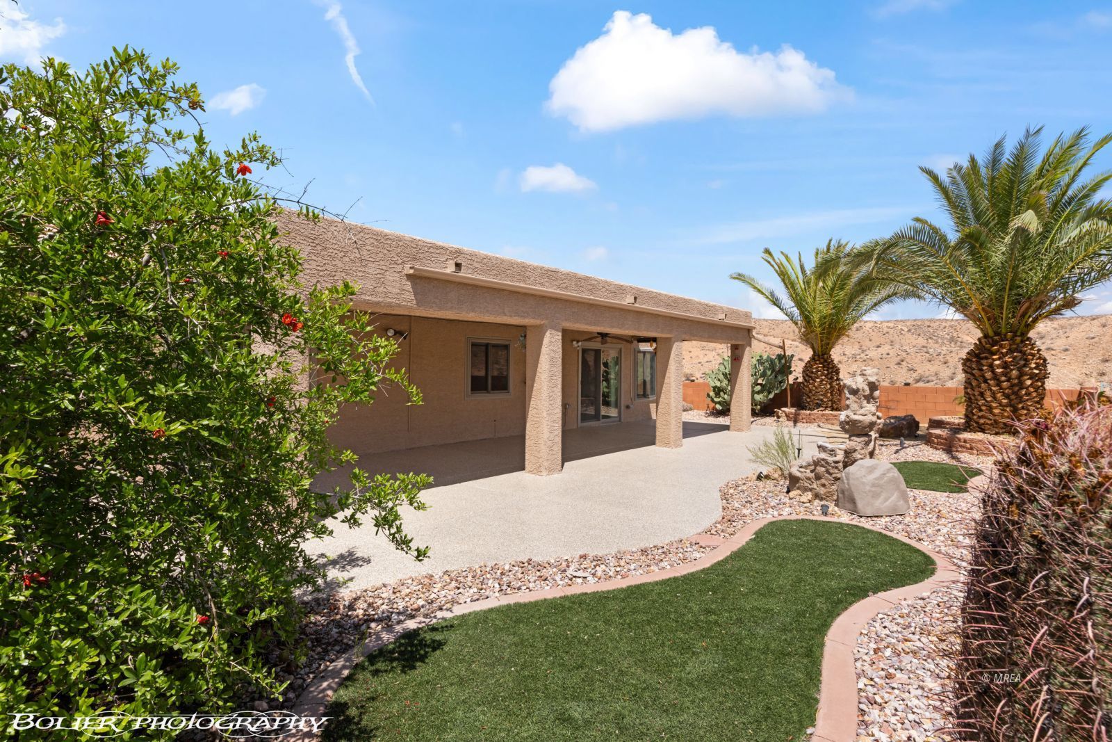 998  Opal St