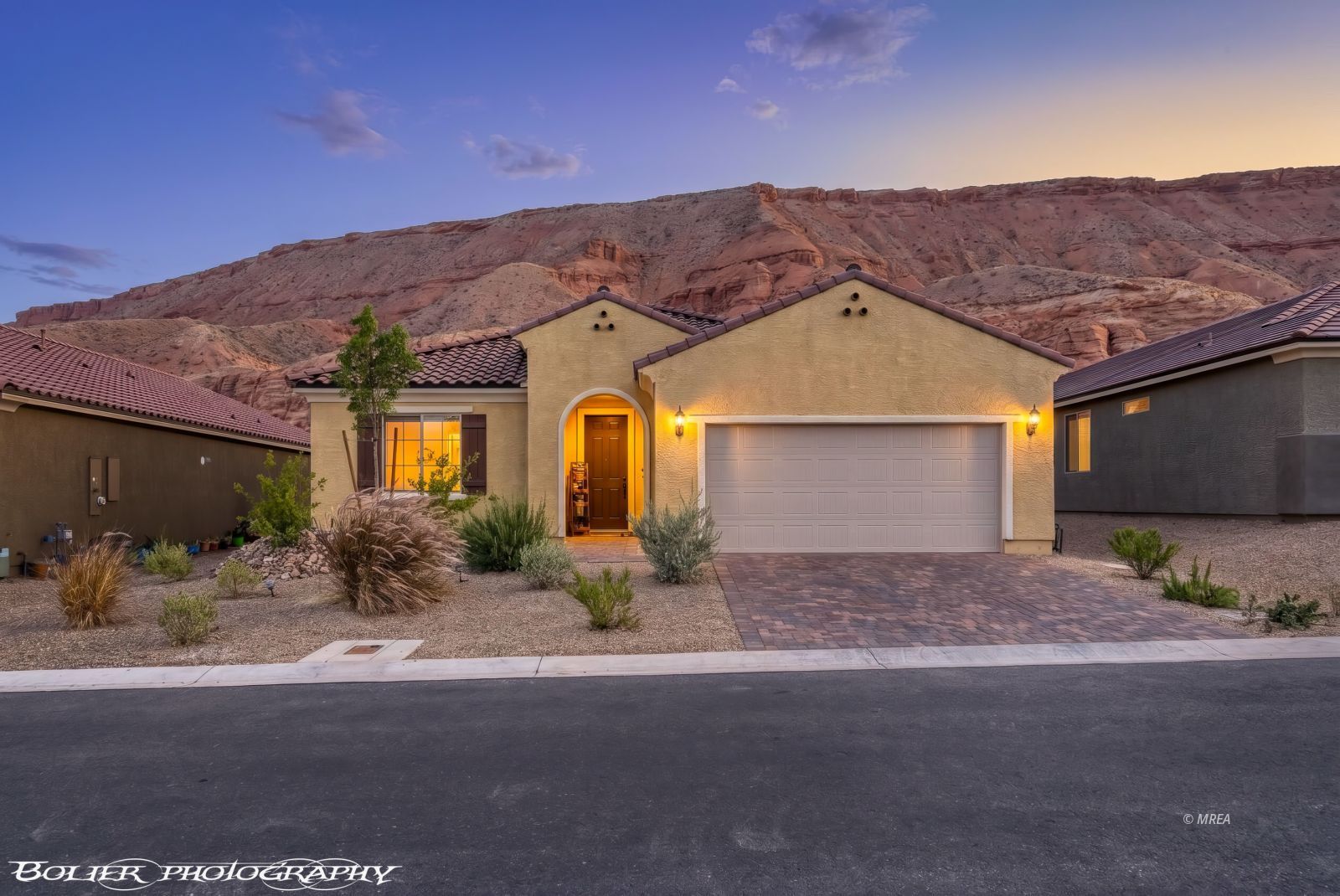 1405  Pin Cushion Ridge 