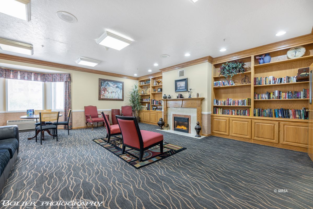 555  Highland Dr #227