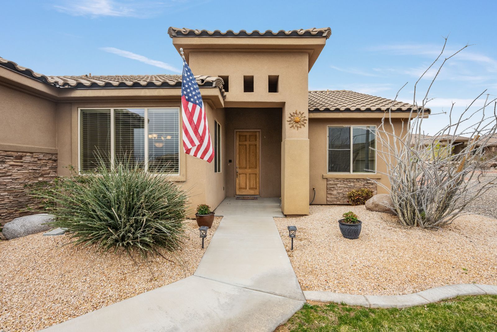 1407  Vista Del Ciudad Dr