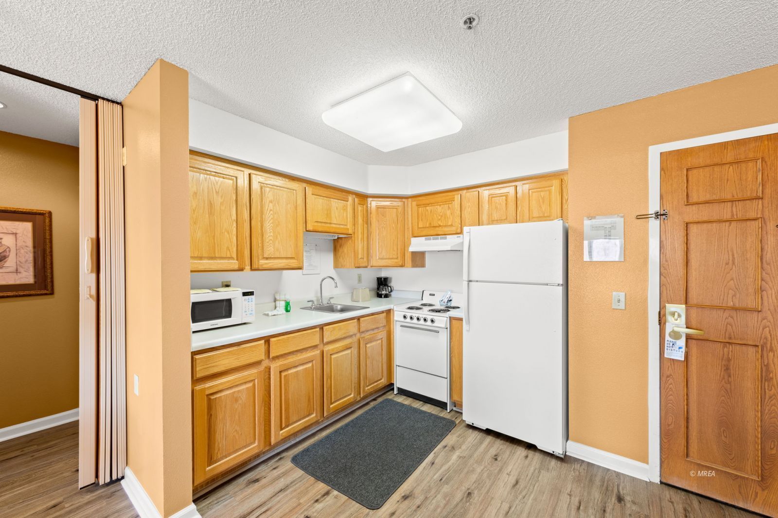 555  Highland Dr #307