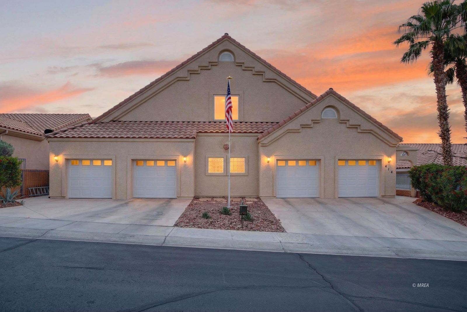 414  Crystal Canyon Dr