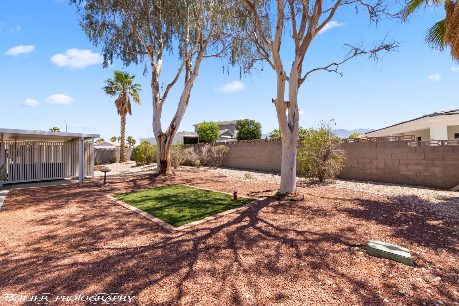 648  Valley View Dr