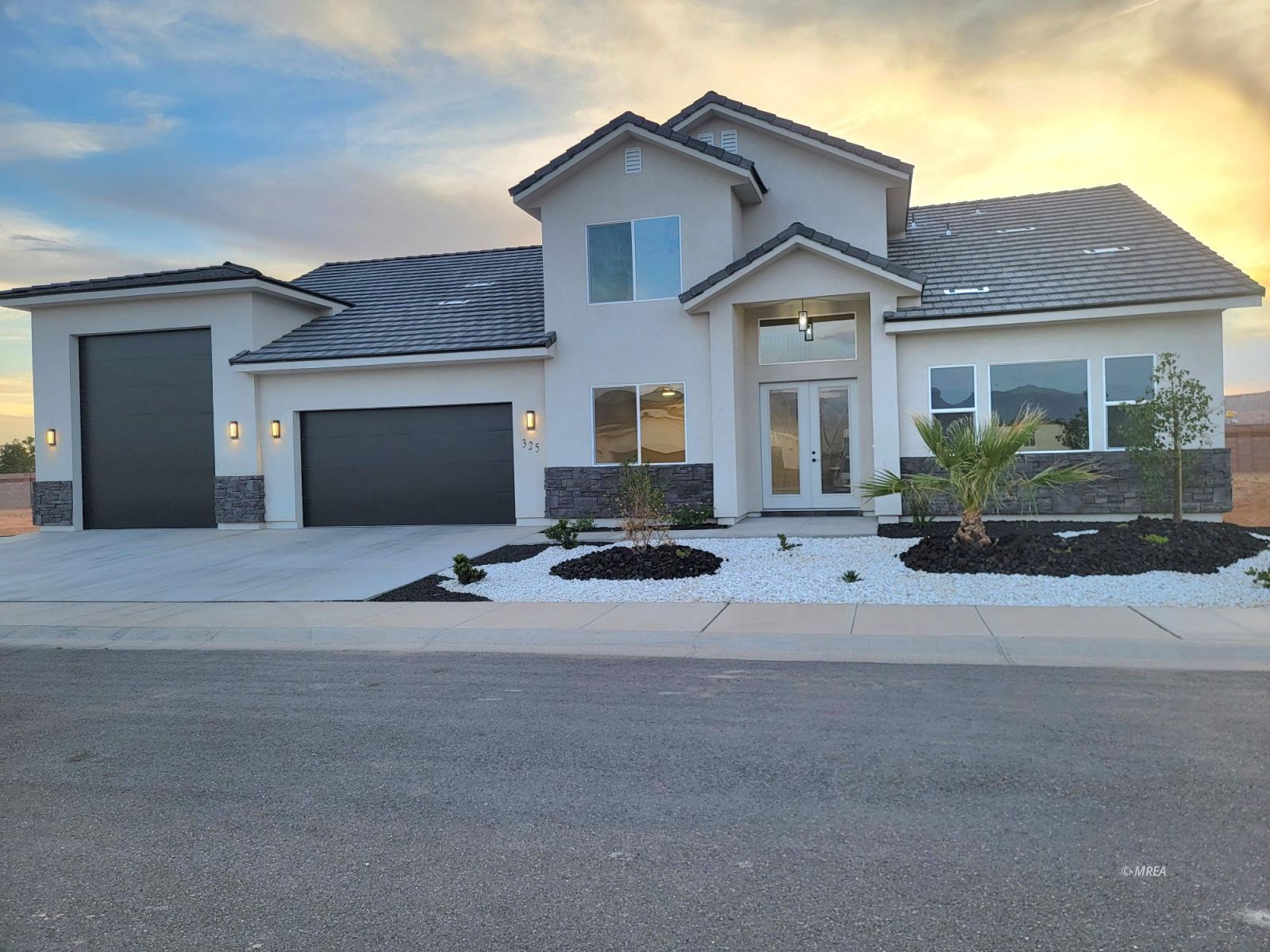 325  Ralston Rd