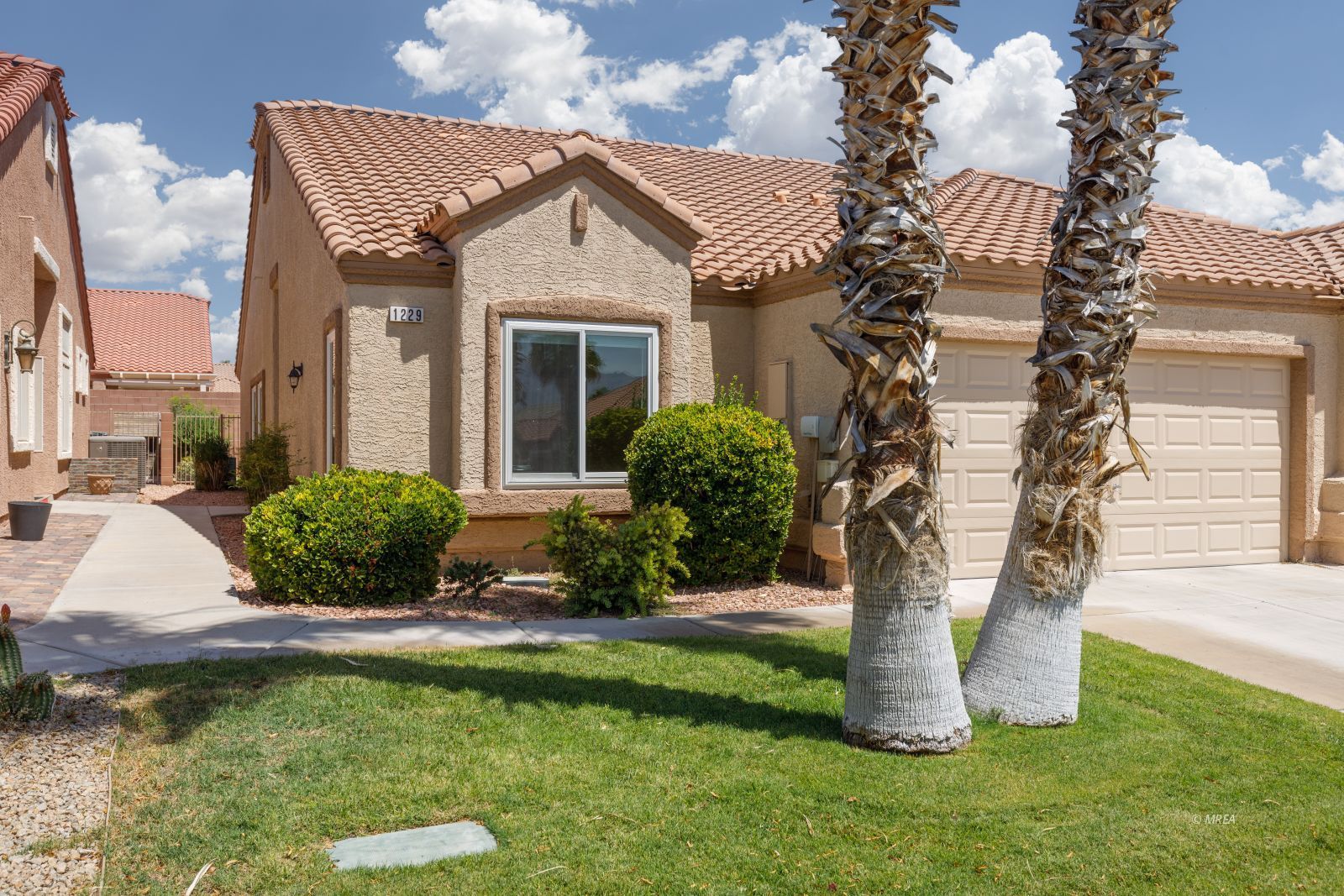 1229  Augusta Hills St