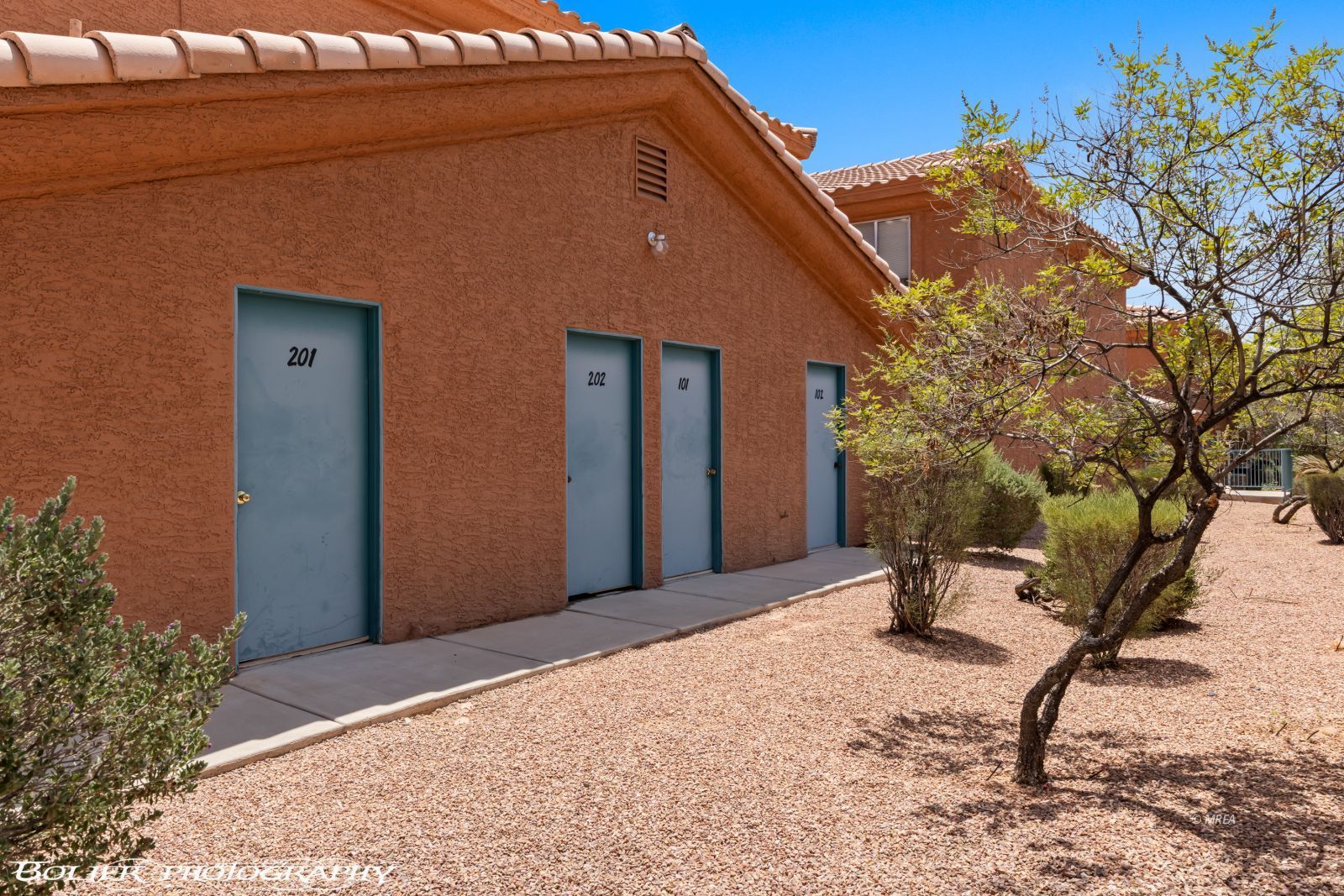 957  Mesquite Springs Dr #201