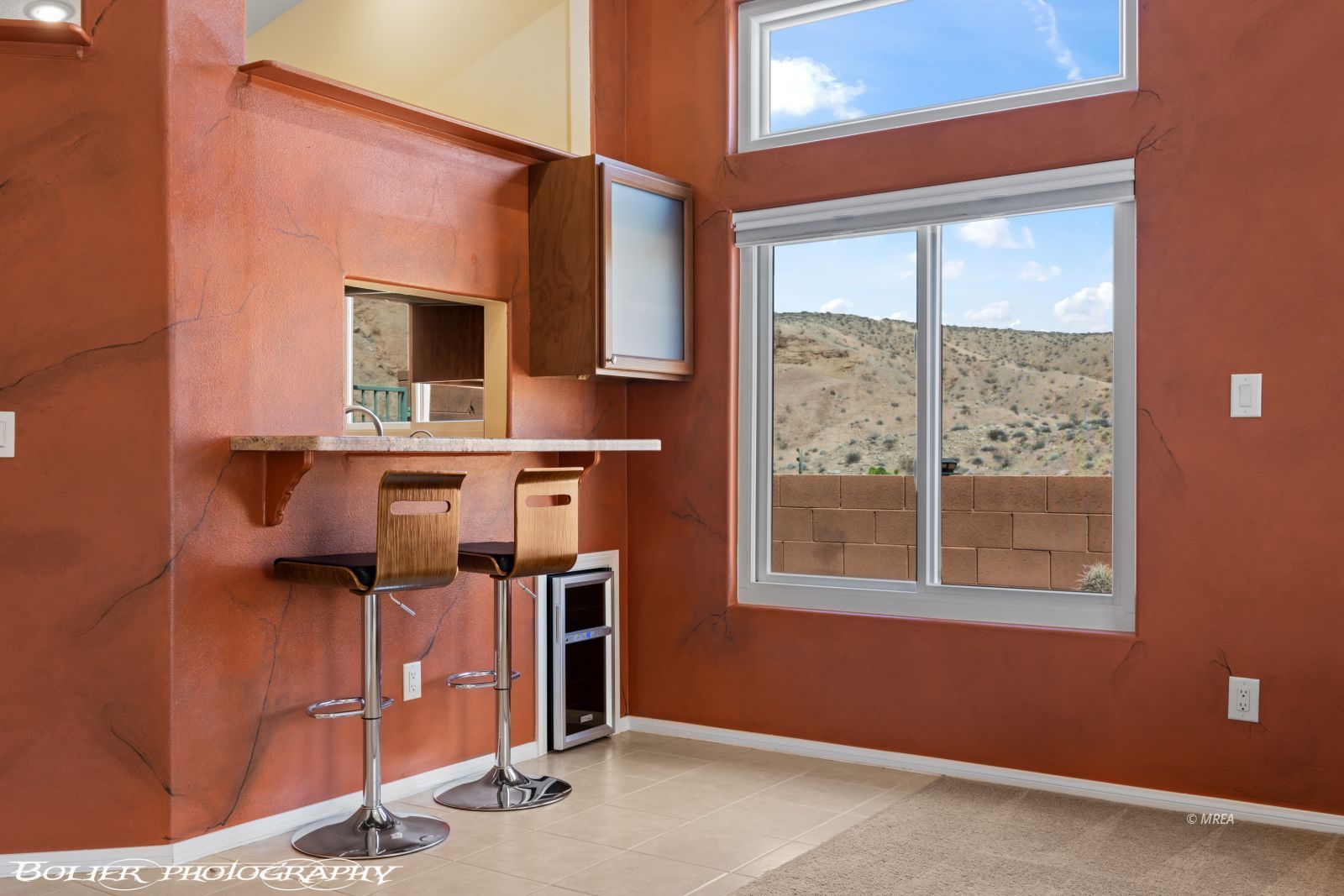 998  Opal St