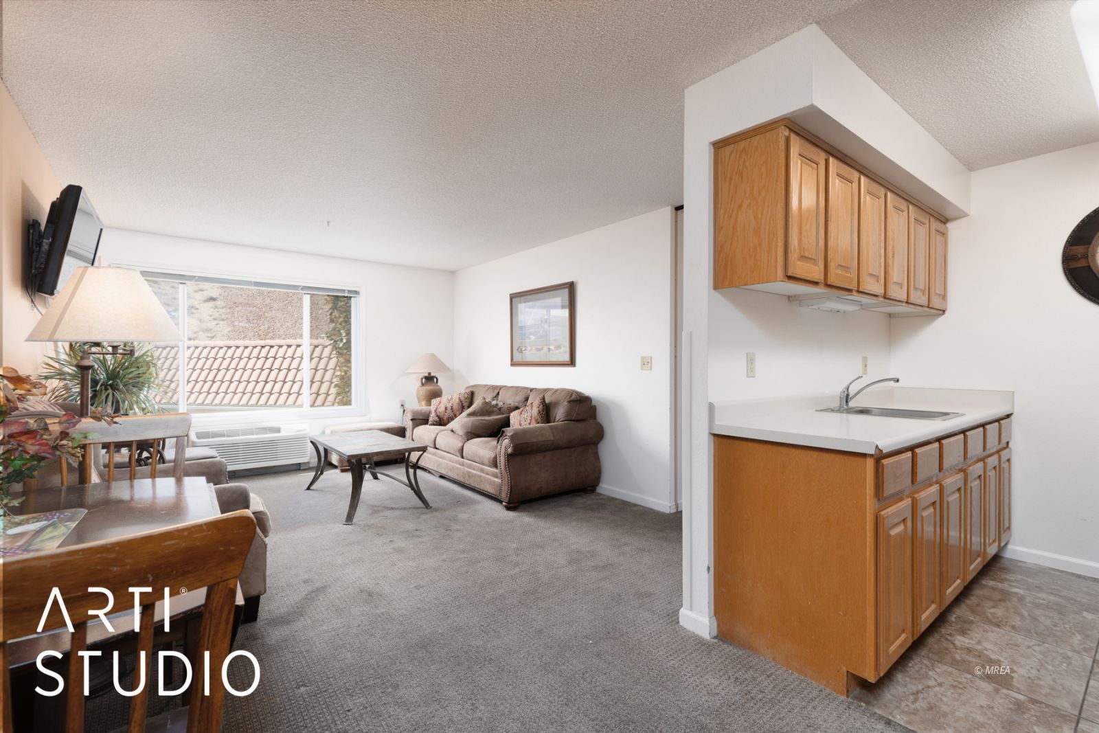 555  Highland Dr #211