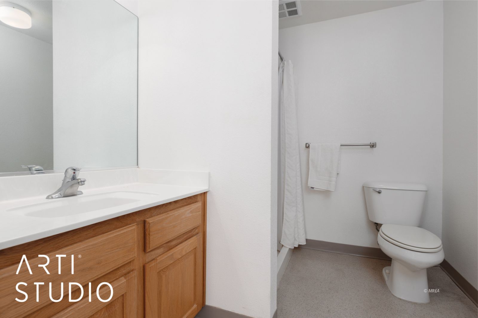 555  Highland Dr #211