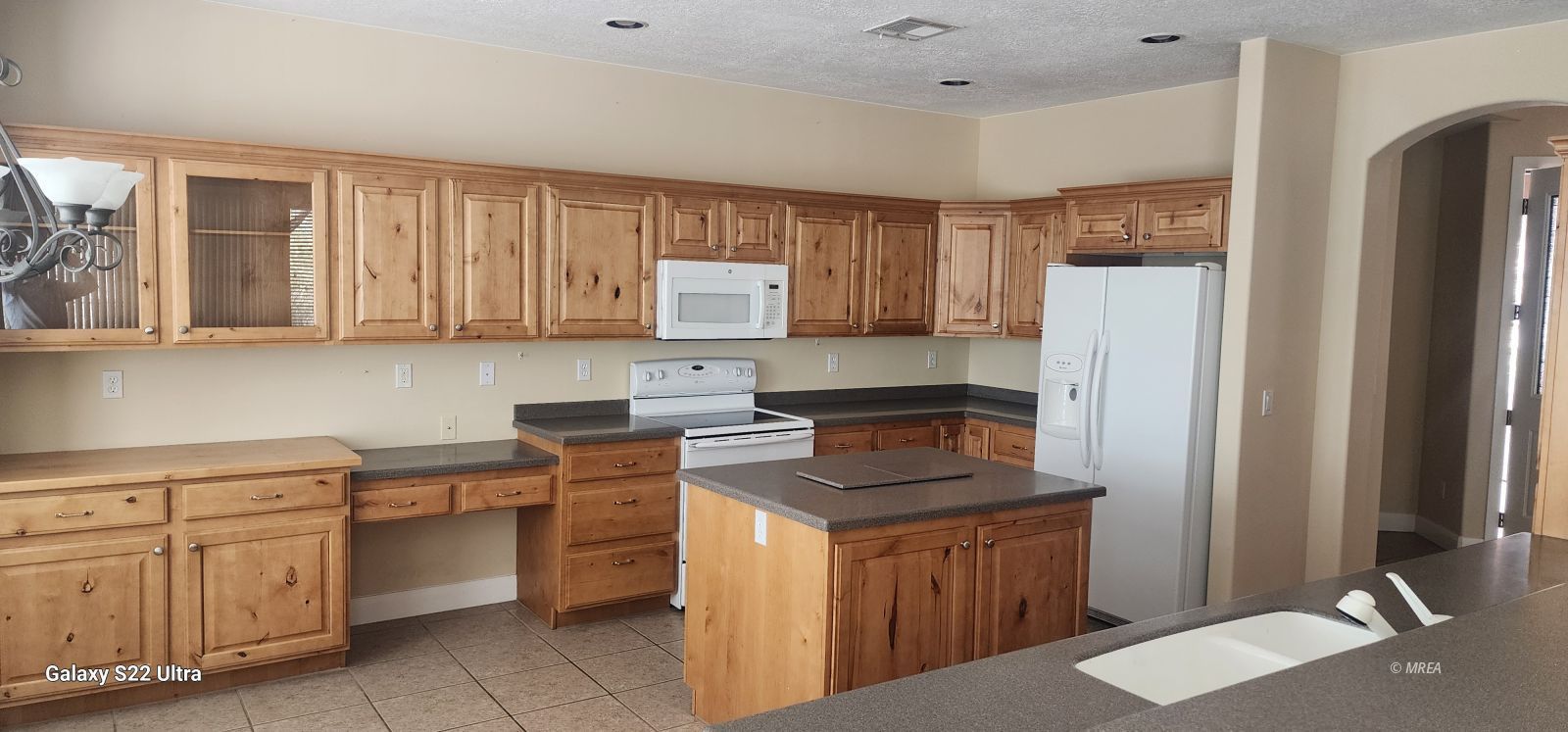 448  Highland View Ct