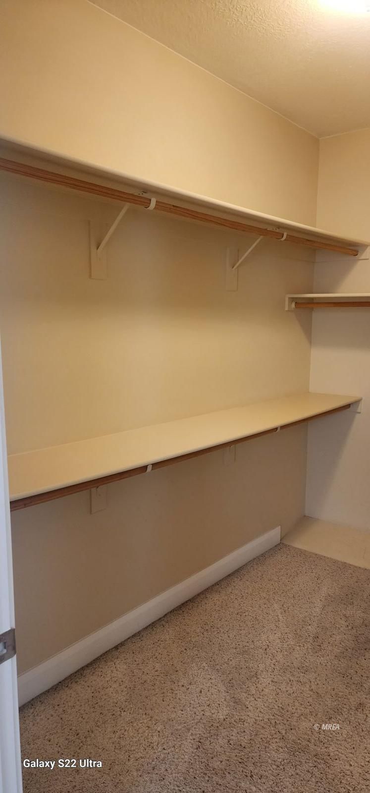 448  Highland View Ct