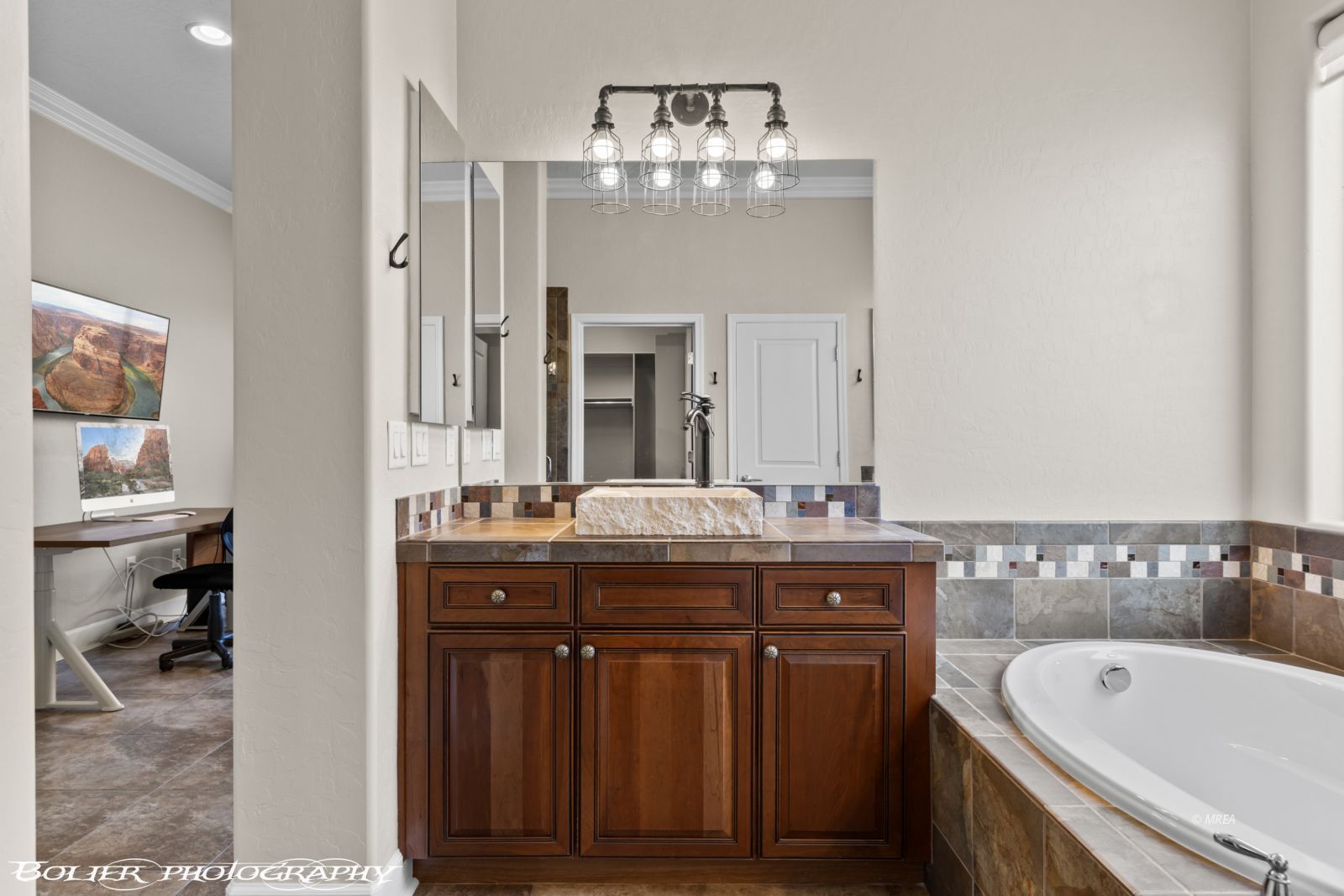 1485  Branding Iron Trail