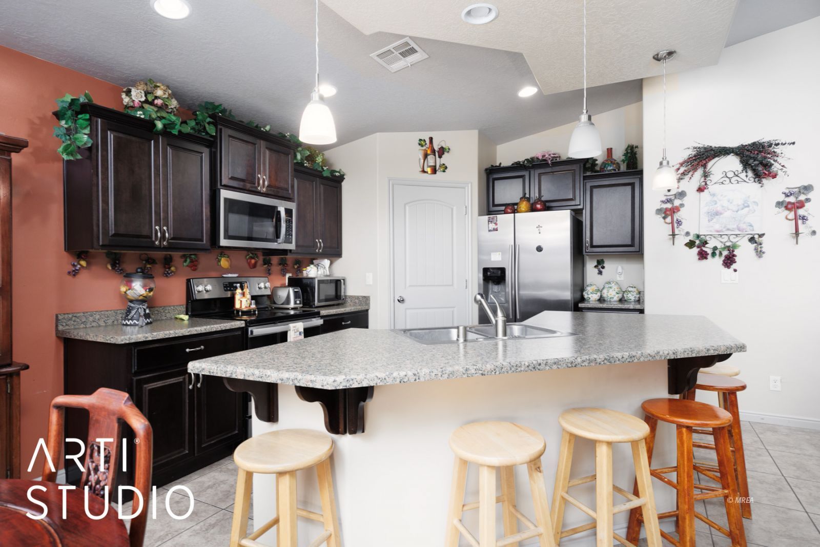 871  Santa Theresa Way