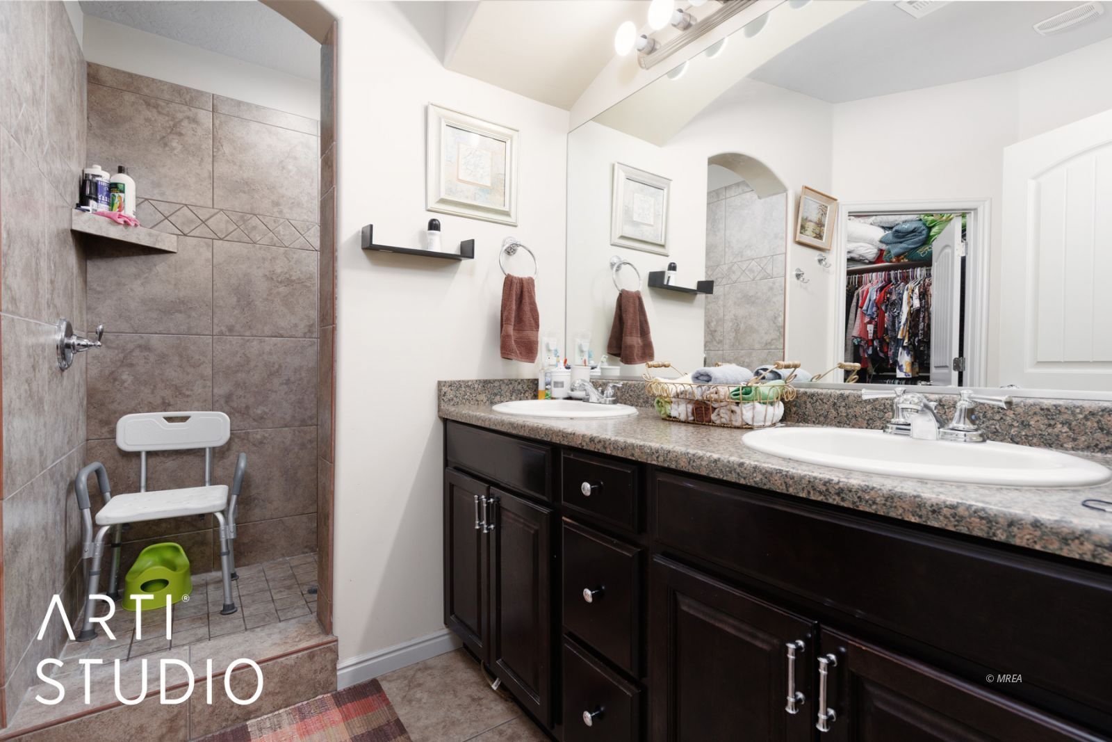 871  Santa Theresa Way