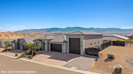 1424  ,Mesquite NV 89027