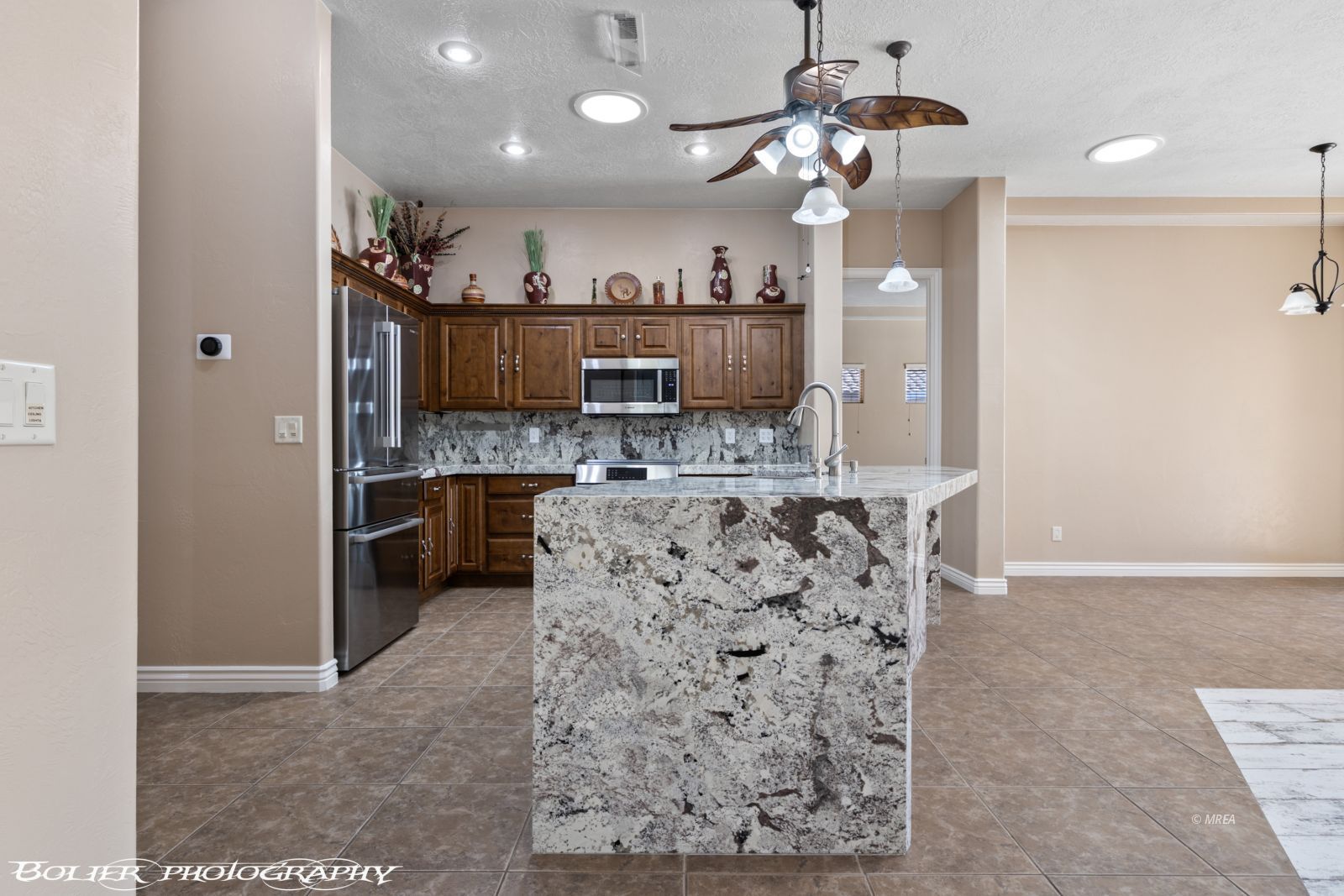 420  Sublimity Crest 