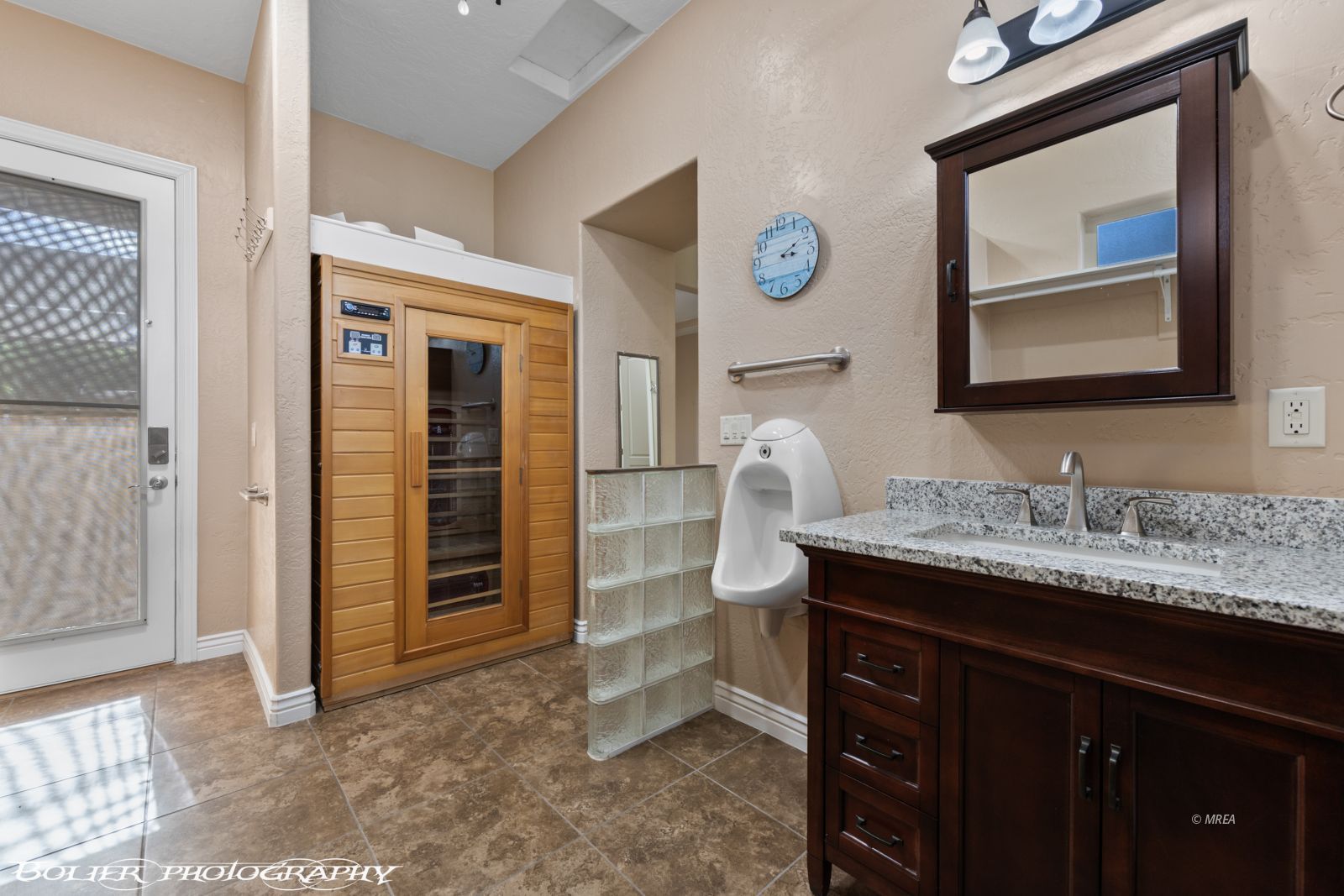 420  Sublimity Crest 