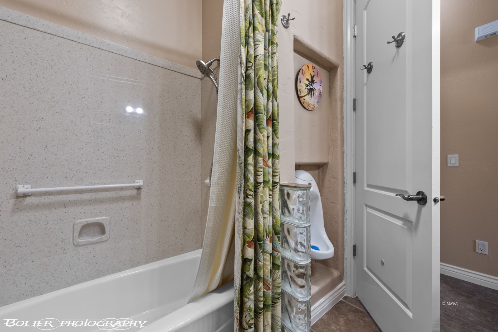 420  Sublimity Crest 