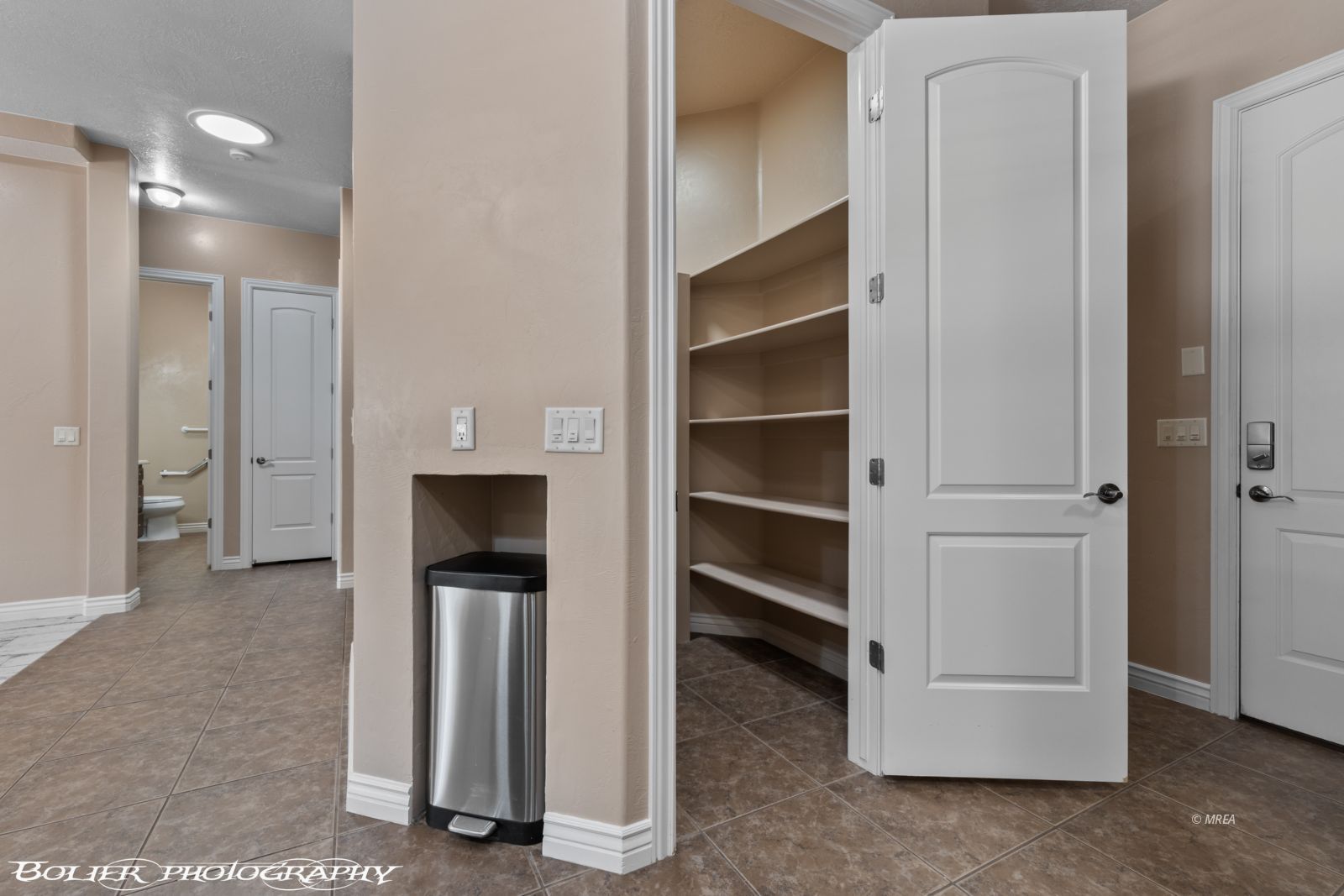 420  Sublimity Crest 