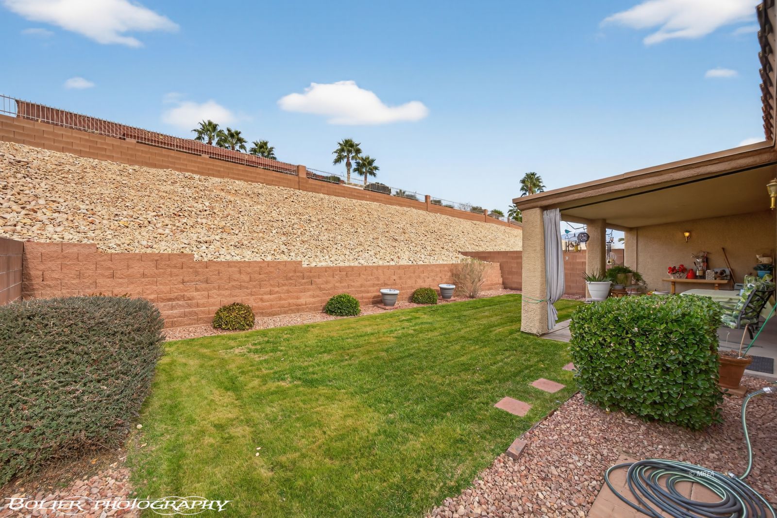 1181  Augusta Hills St