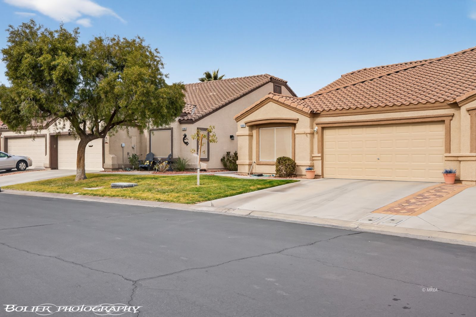 1181  Augusta Hills St