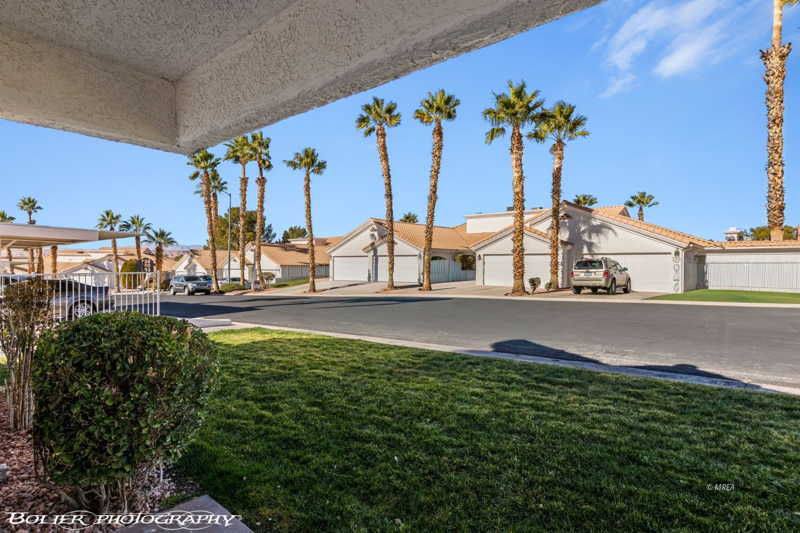 738  Mesa Springs Dr