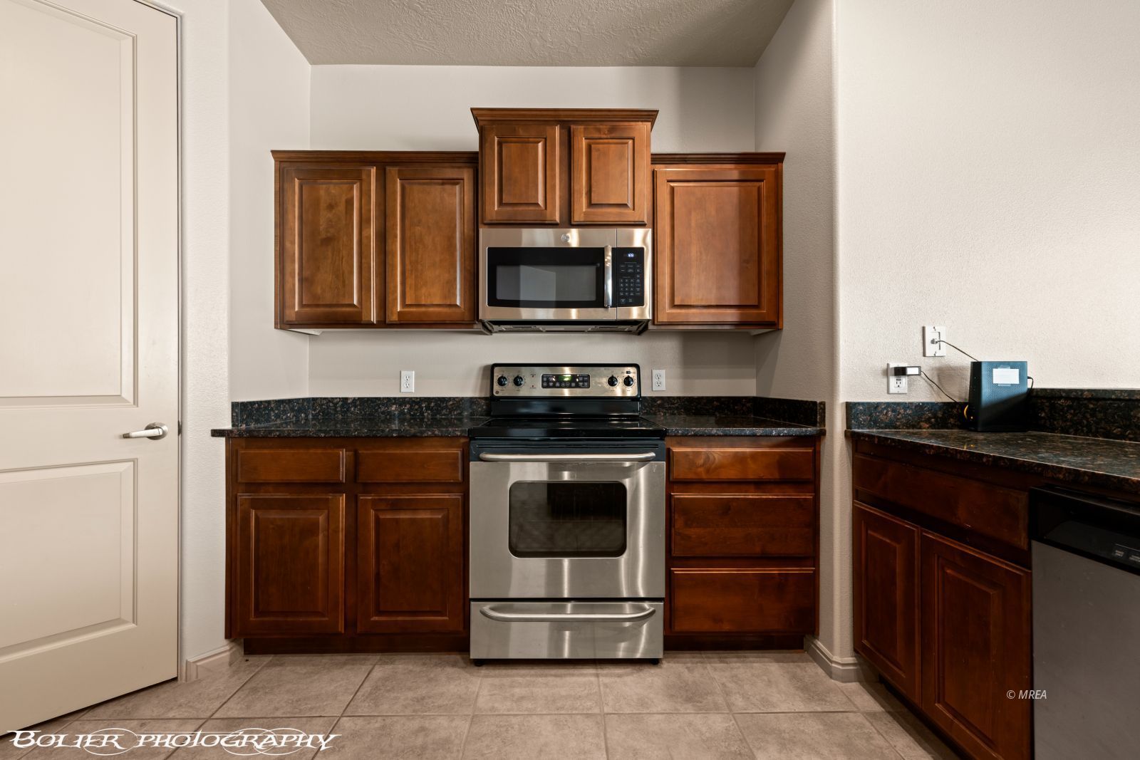 1389  Vista Del Ciudad Dr 