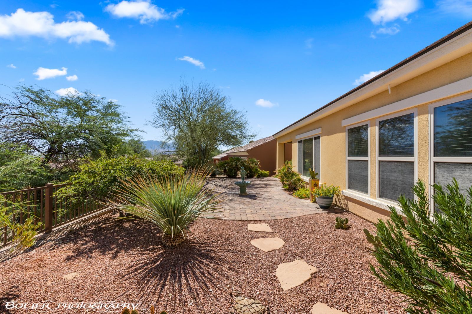 1044  Back Country Trail 