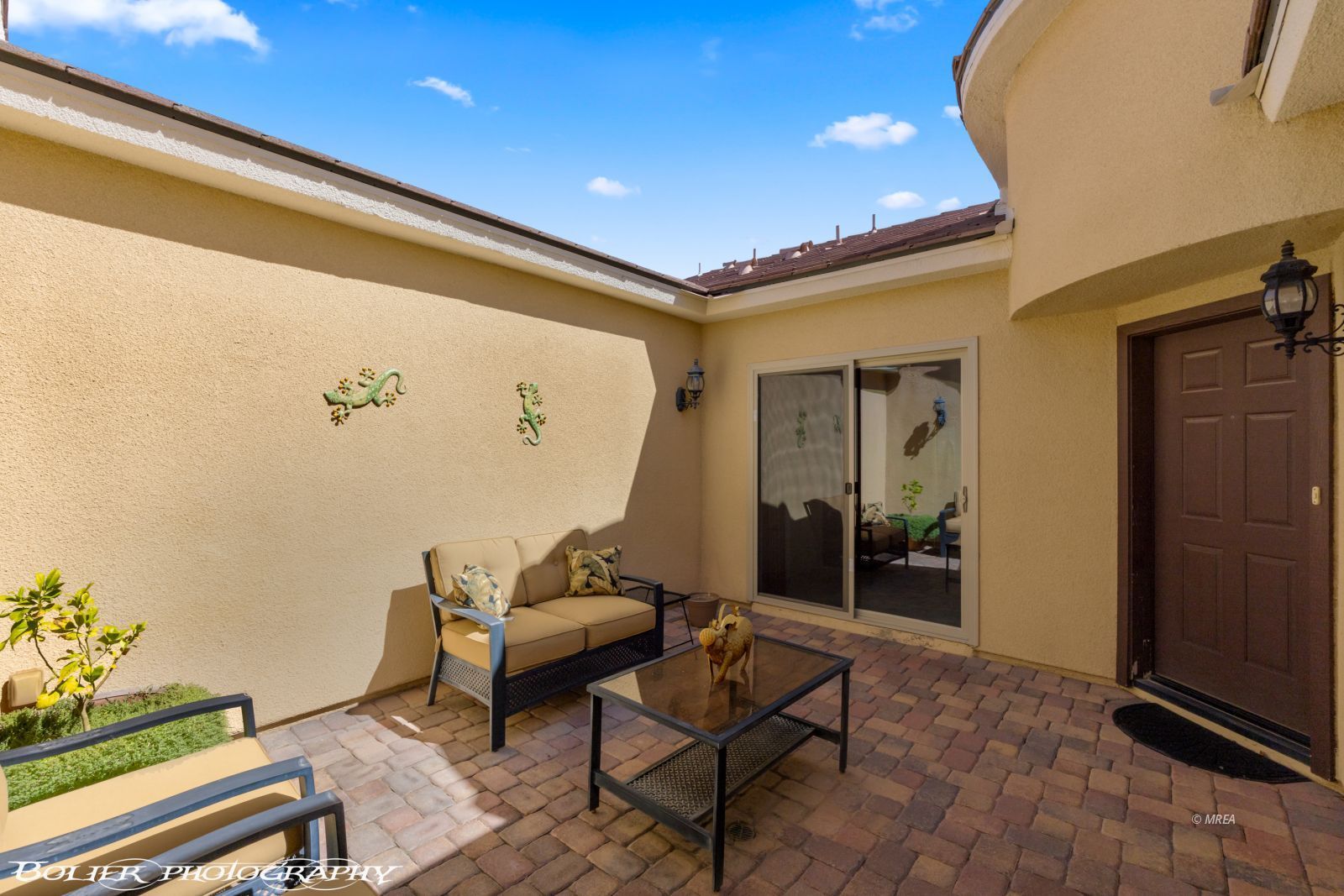 1044  Back Country Trail 