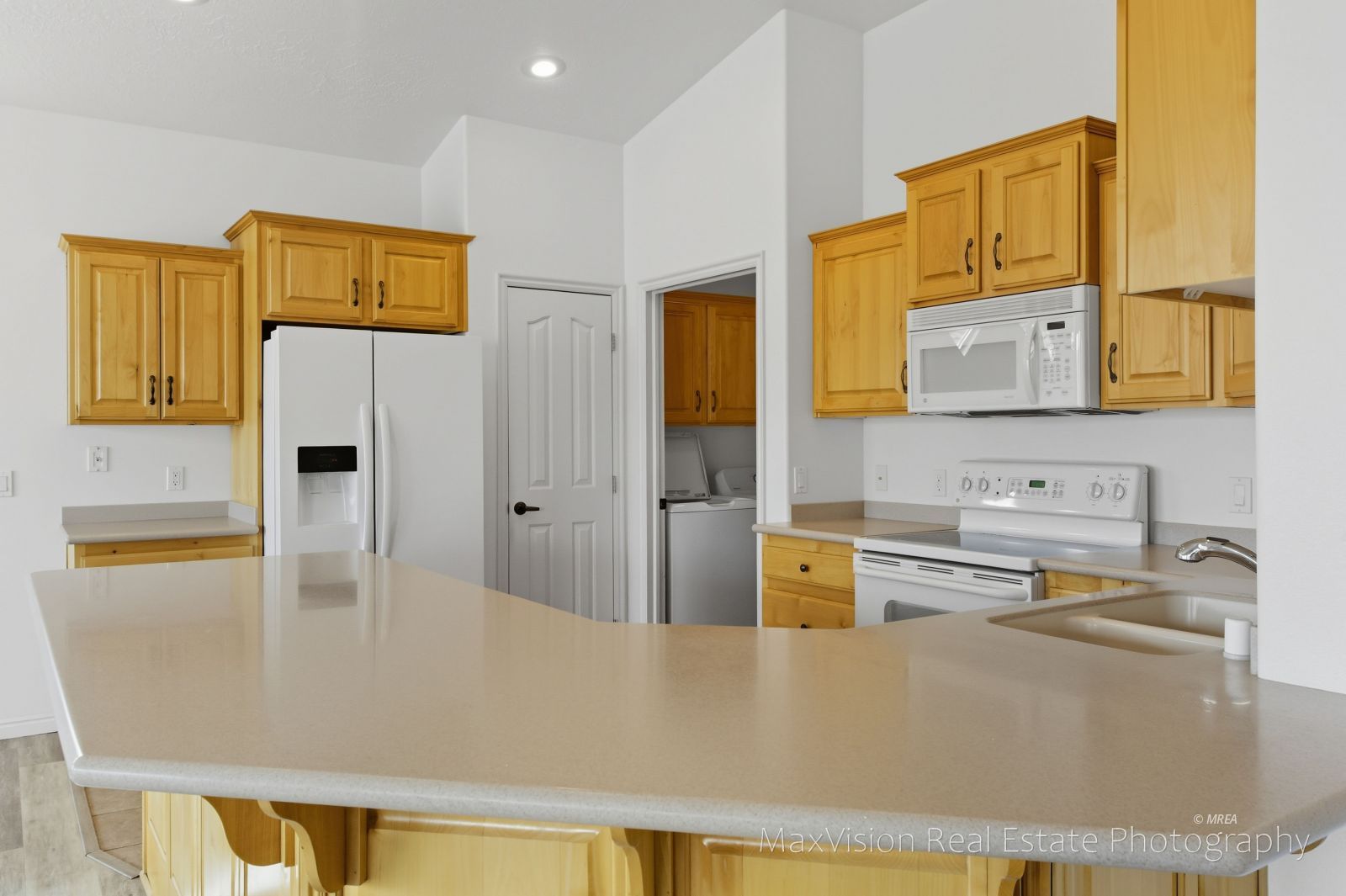 1390  Vista Del Ciudad 