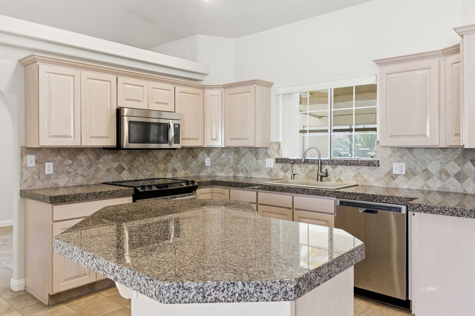 757  Buena Vista Cir