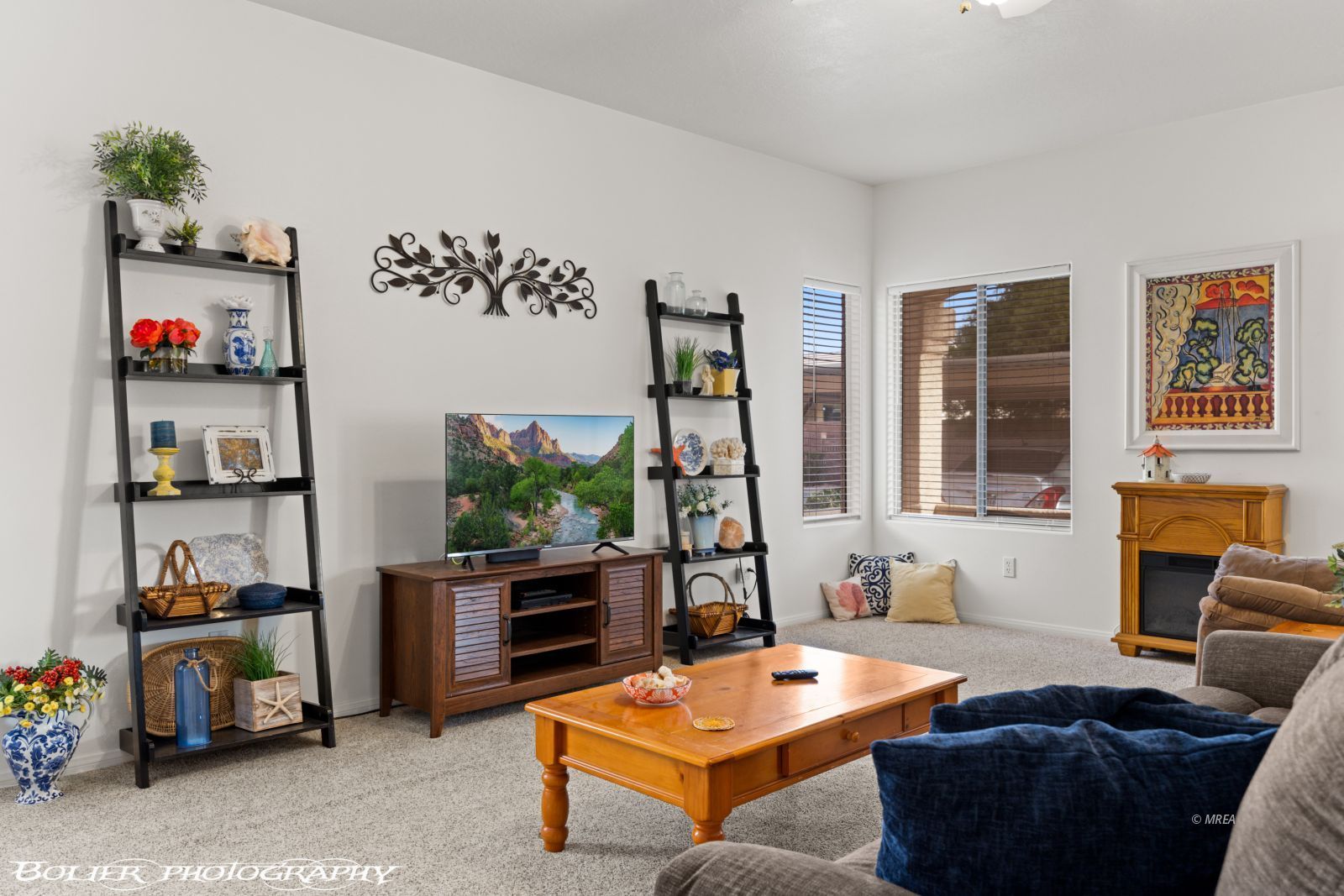 517  Mesquite Blvd  #212