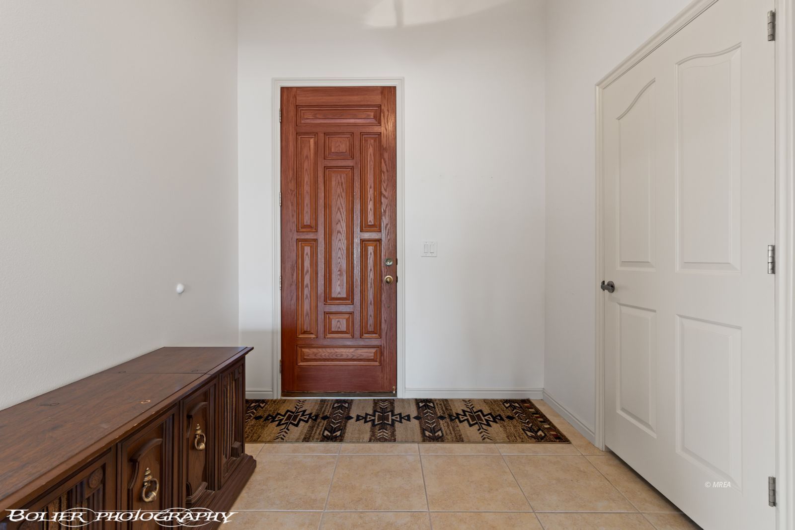 1402  Vista Del Ciudad Dr