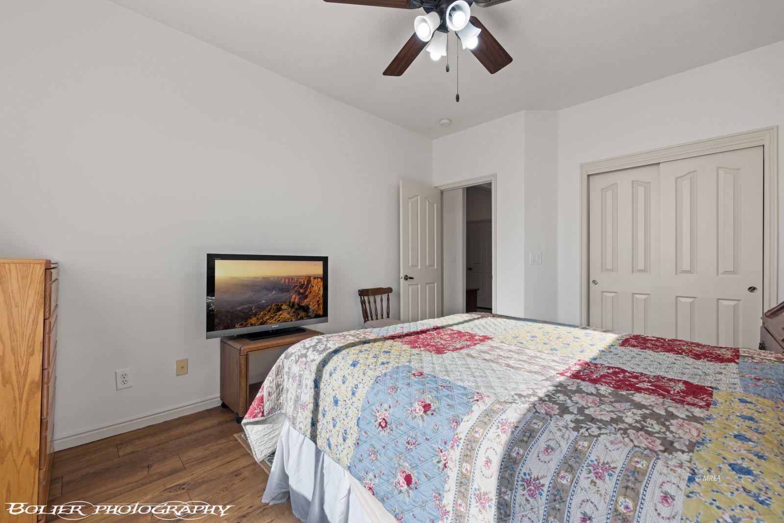 1402  Vista Del Ciudad Dr