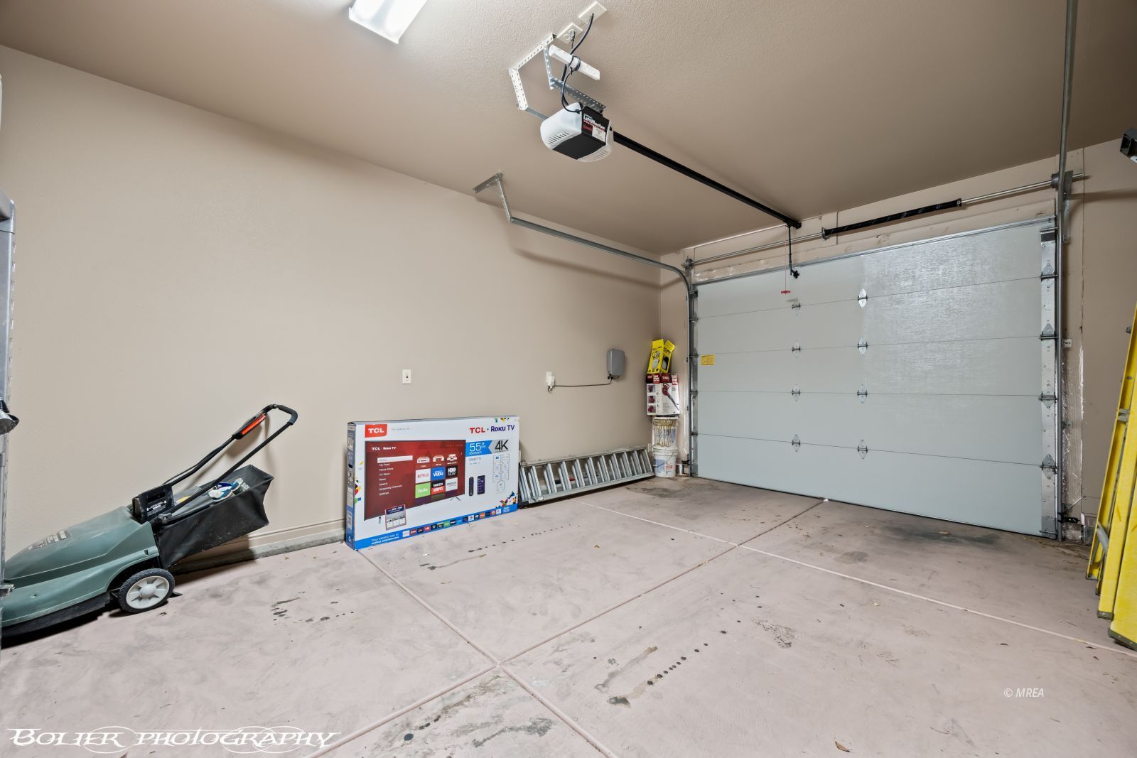 1389  Vista Del Ciudad Dr 