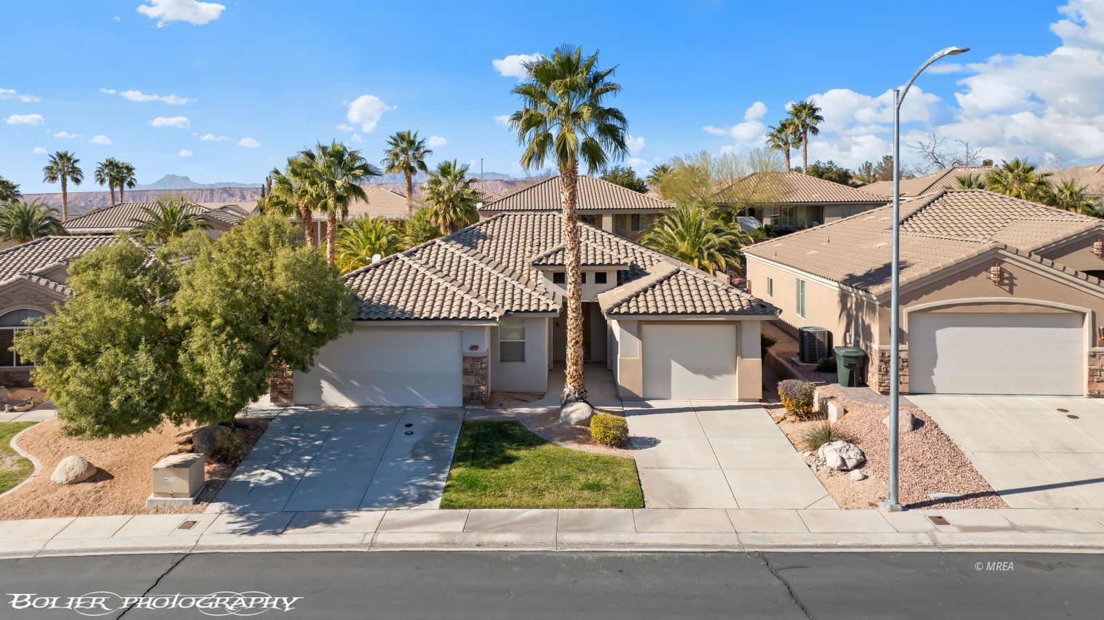 1389  Vista Del Ciudad Dr 