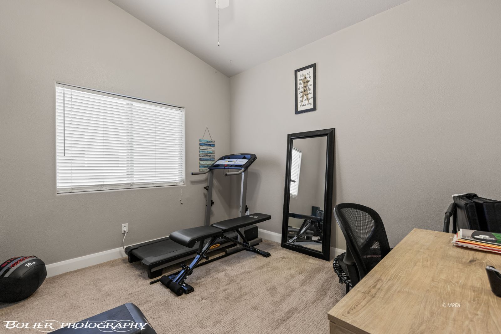 1231  Indian Wells Rd