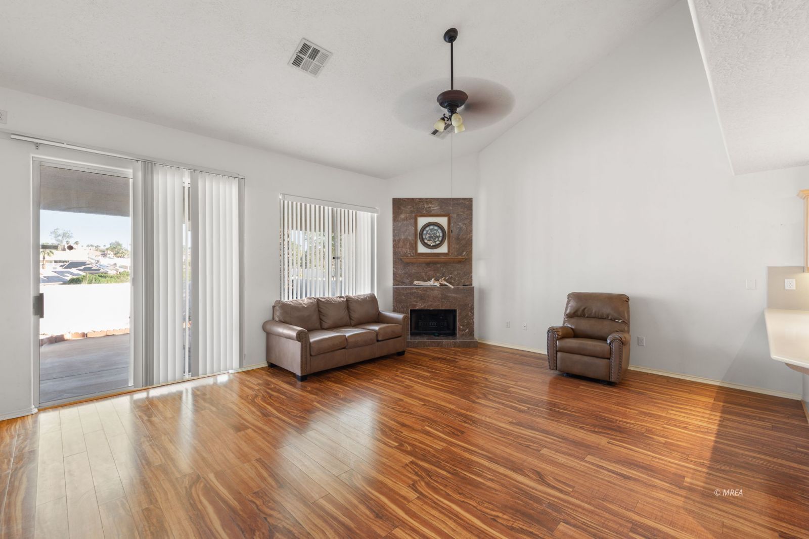 737  Mesa Springs Dr