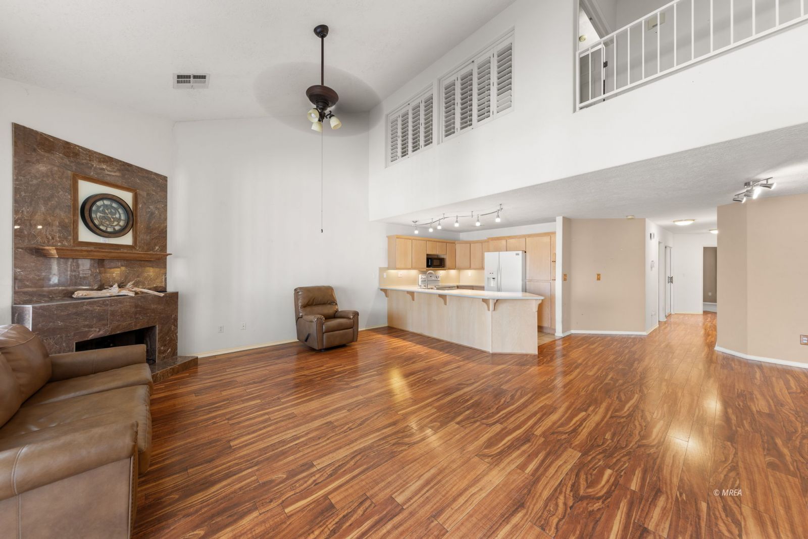 737  Mesa Springs Dr