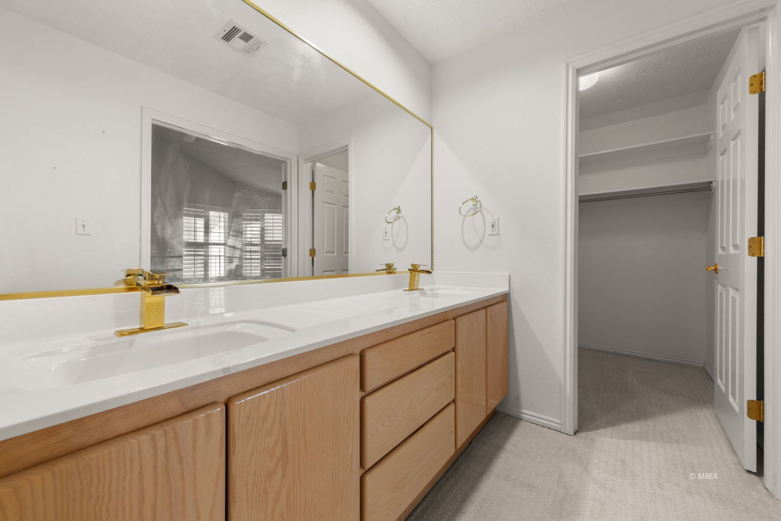 737  Mesa Springs Dr