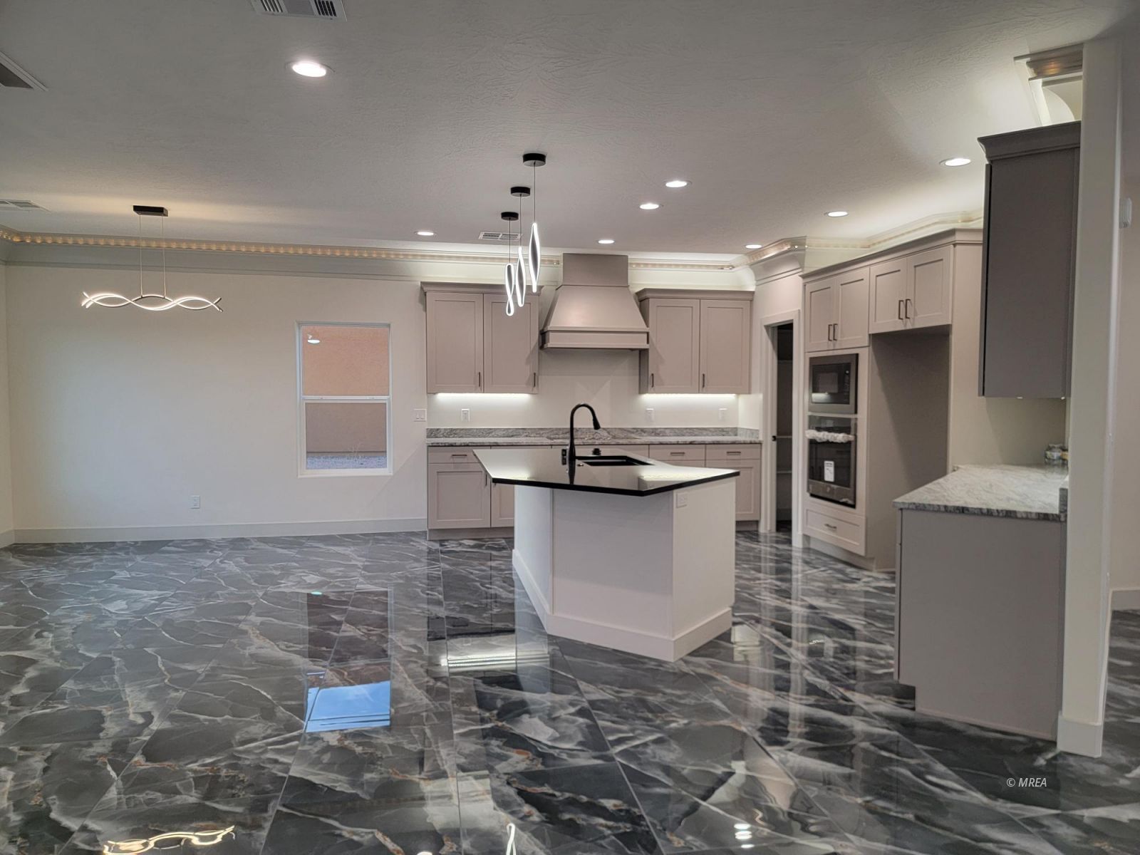 325  Ralston Rd