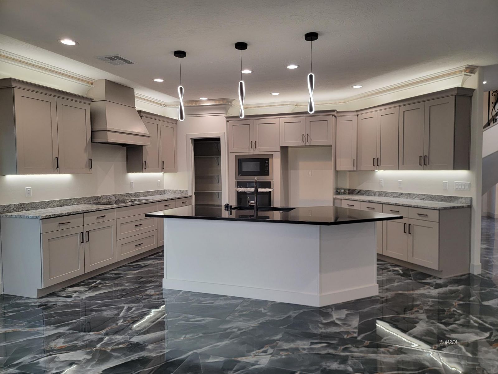 325  Ralston Rd