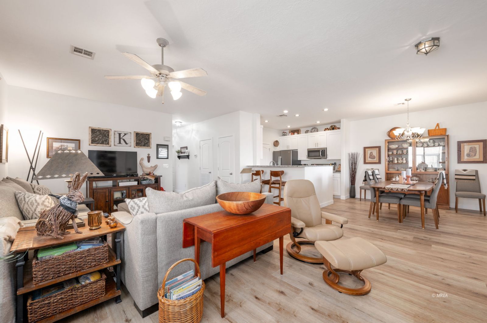 470  Turtle Back Rd #9B