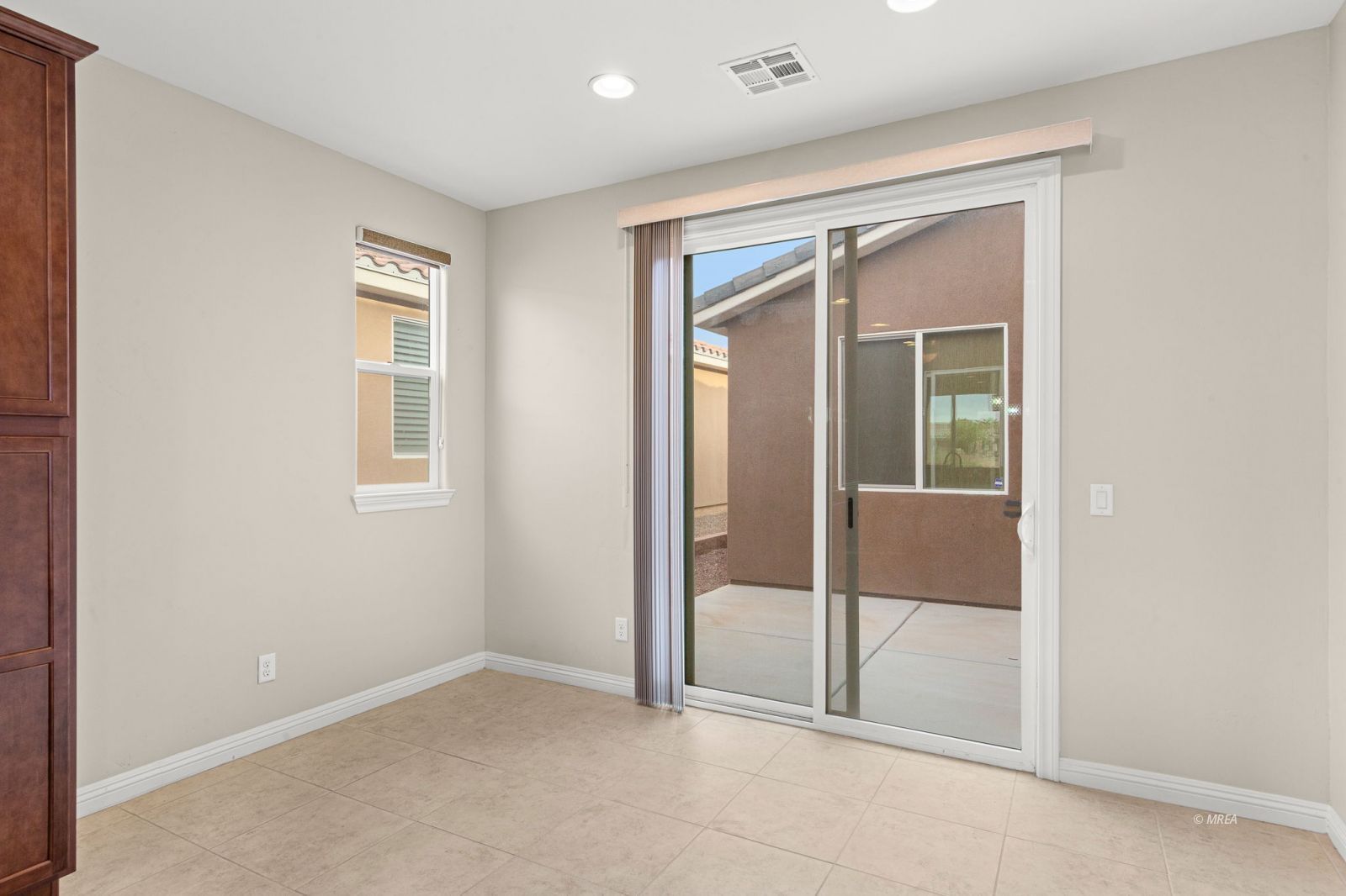 1355  Huntington Heights 