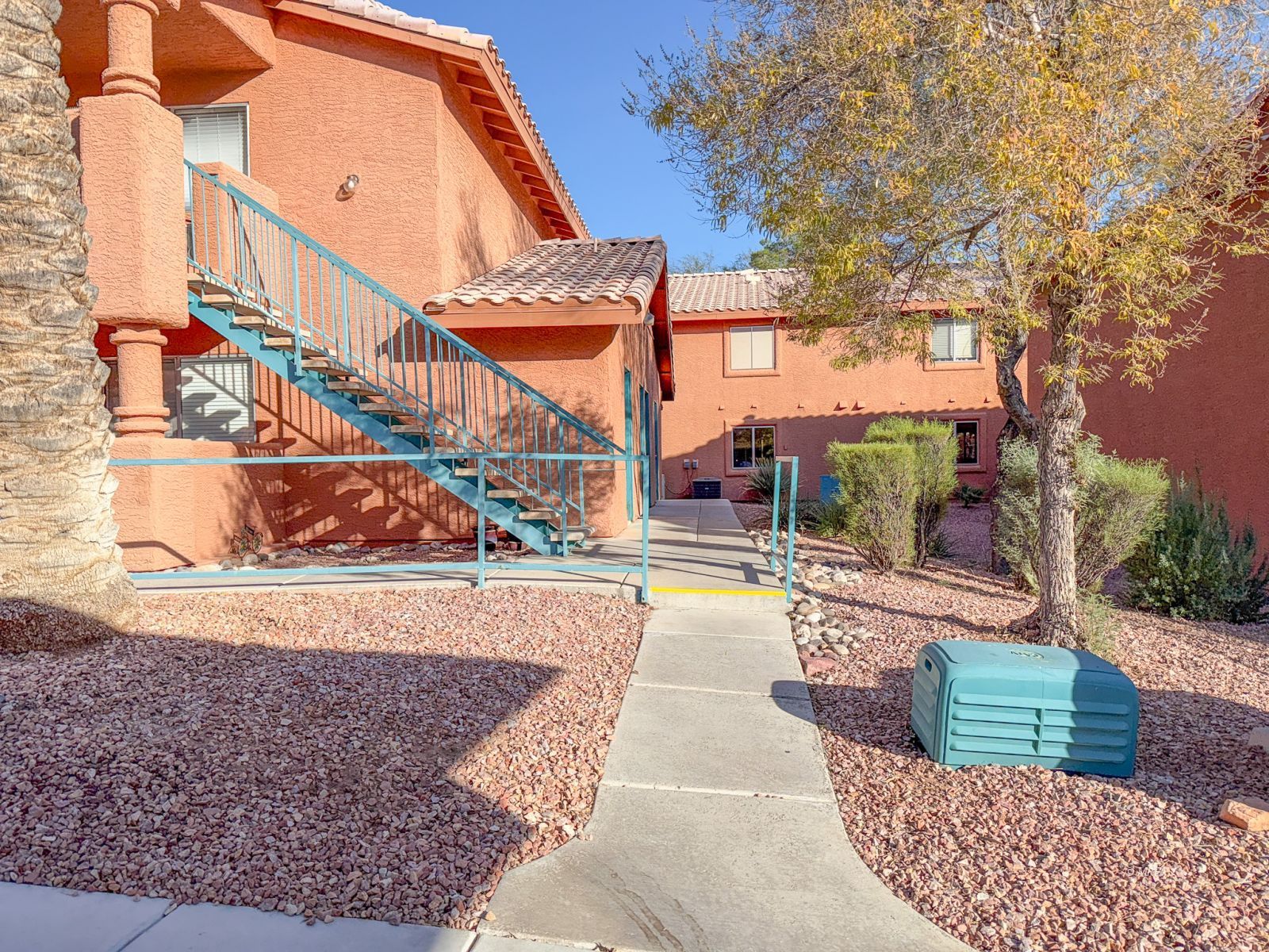 845  Mesquite Springs  #102