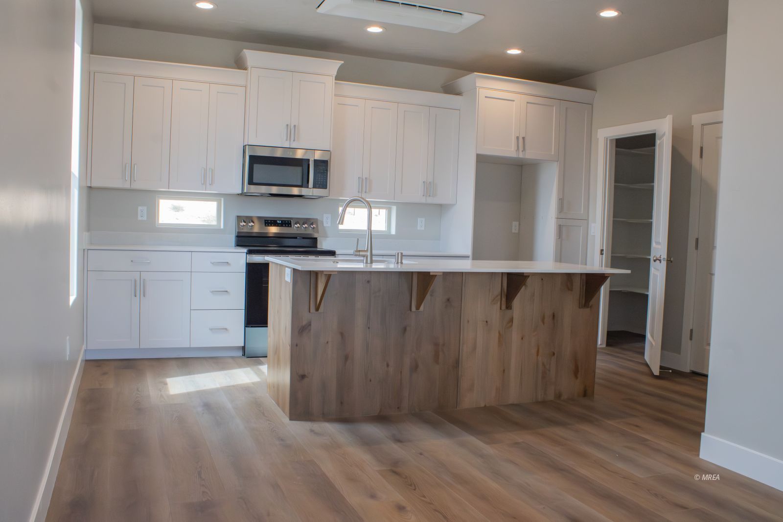 338  North White Rock Trl 