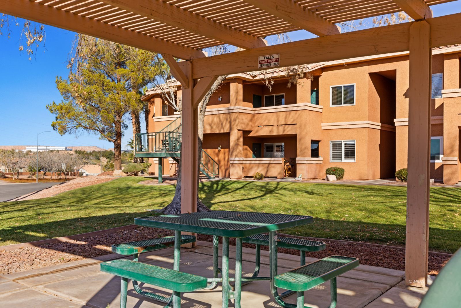 518  Turtleback Rd #C