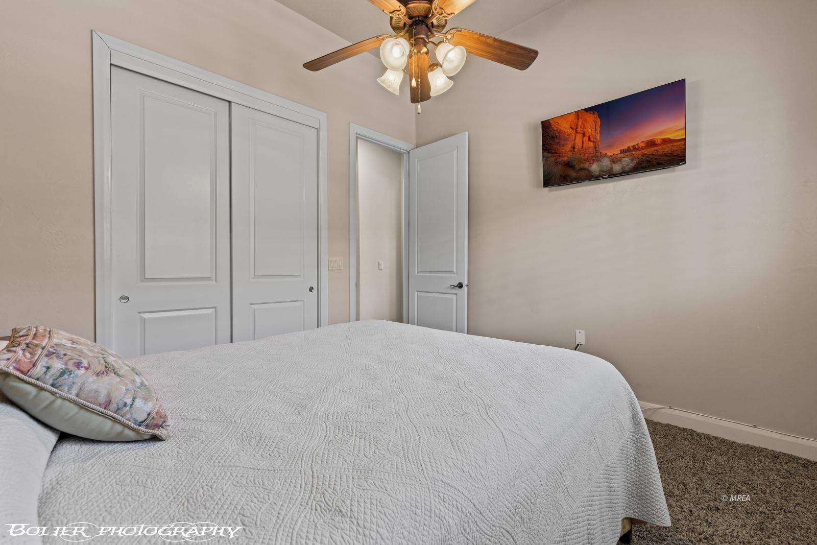 408  Sublimity Crest 