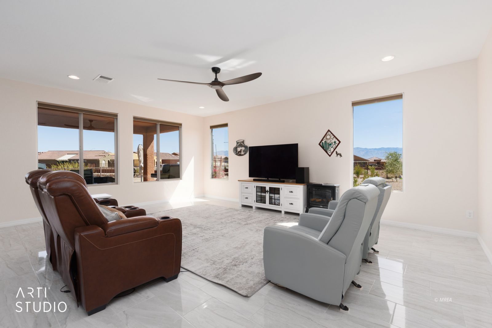 1492  Downy Peak Cyn 