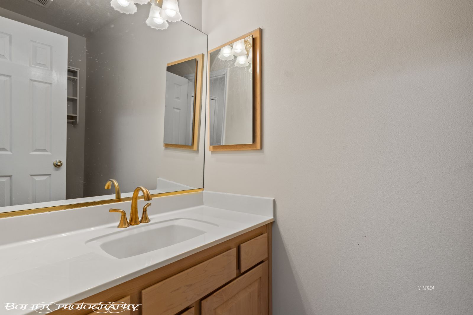 589  Casa Grande Cir